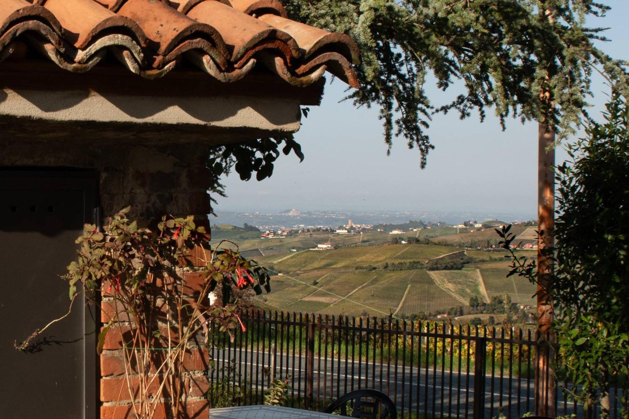 Casa Rubbo - Appartamento 'Como' Nelle Langhe Alba (Piedmont) Exterior foto